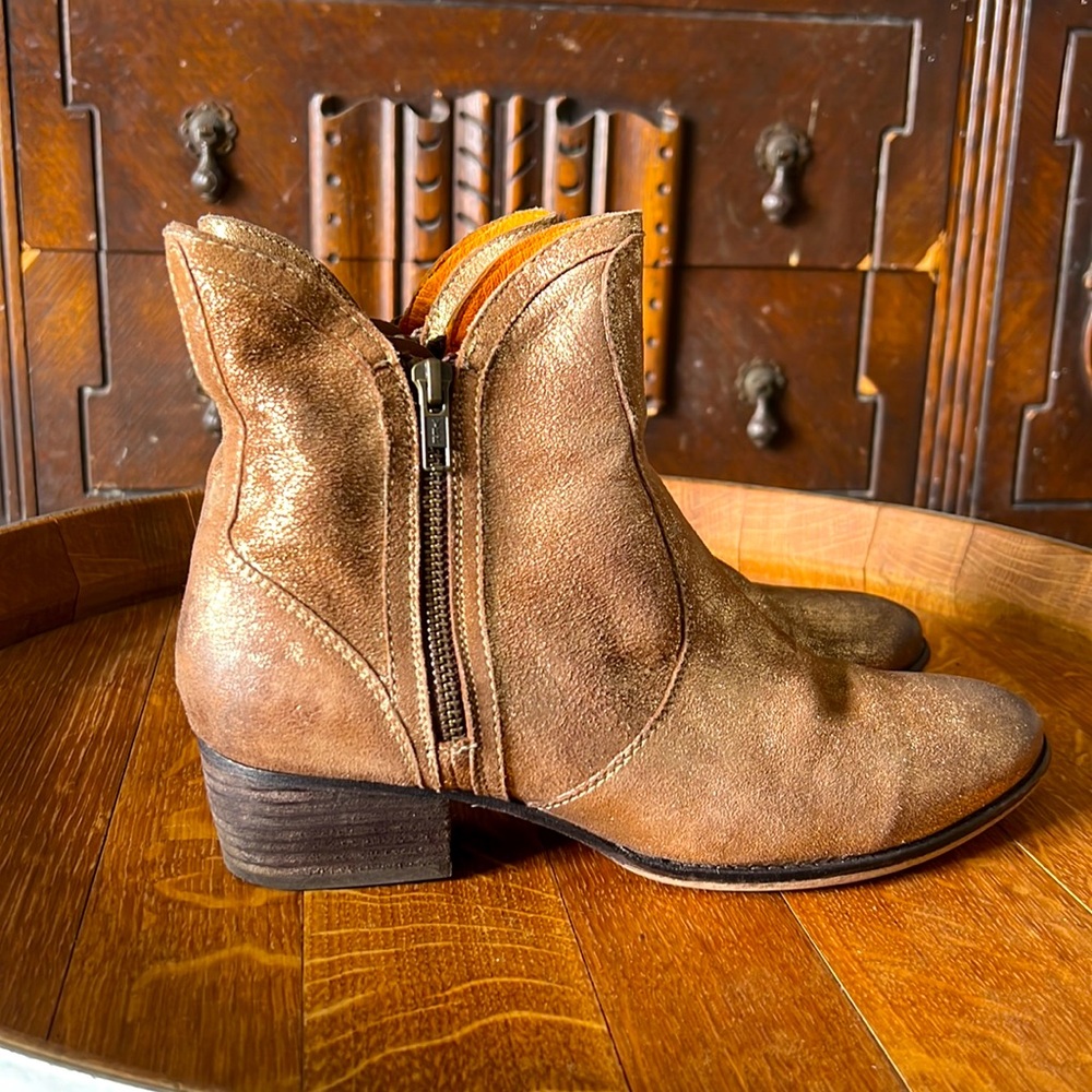Seychelles gold booties